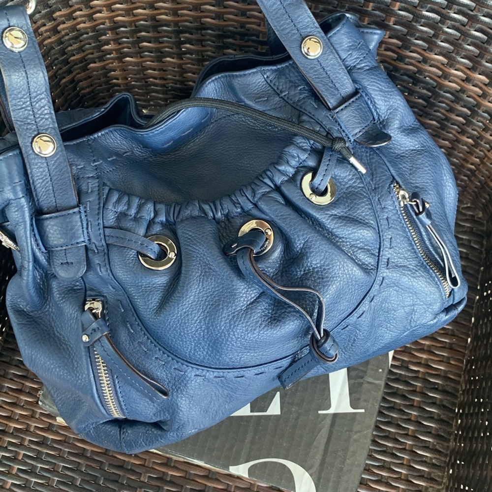 B Makowsky Women Leather Shoulder Bag - Picture 10 of 16